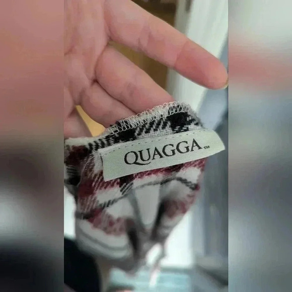 Quagga Plaid Print Poncho With Pockets One Size (EUC) - Picture 3 of 14